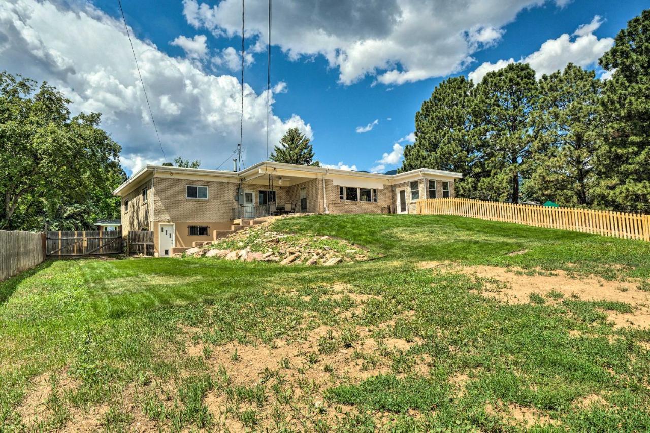 Pet-Friendly Co Springs Home With Koi Pond And Patio Colorado Springs Extérieur photo
